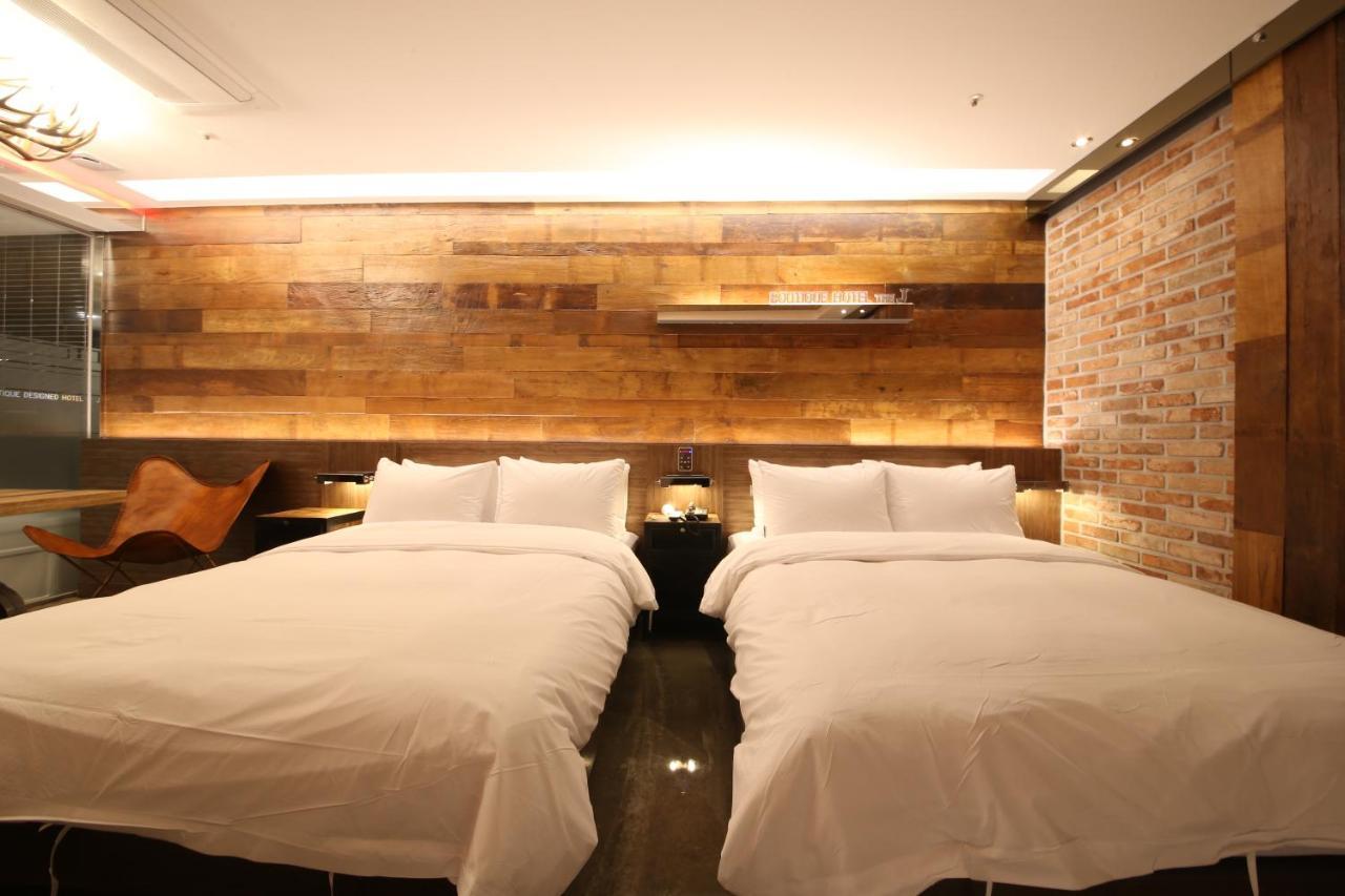 The J Hotel Daegu Exterior photo
